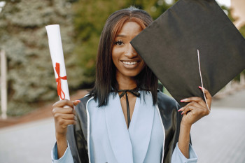 Graduation gown